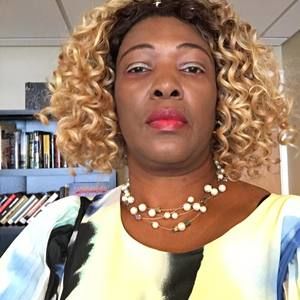 Meet your Posher, Salomey